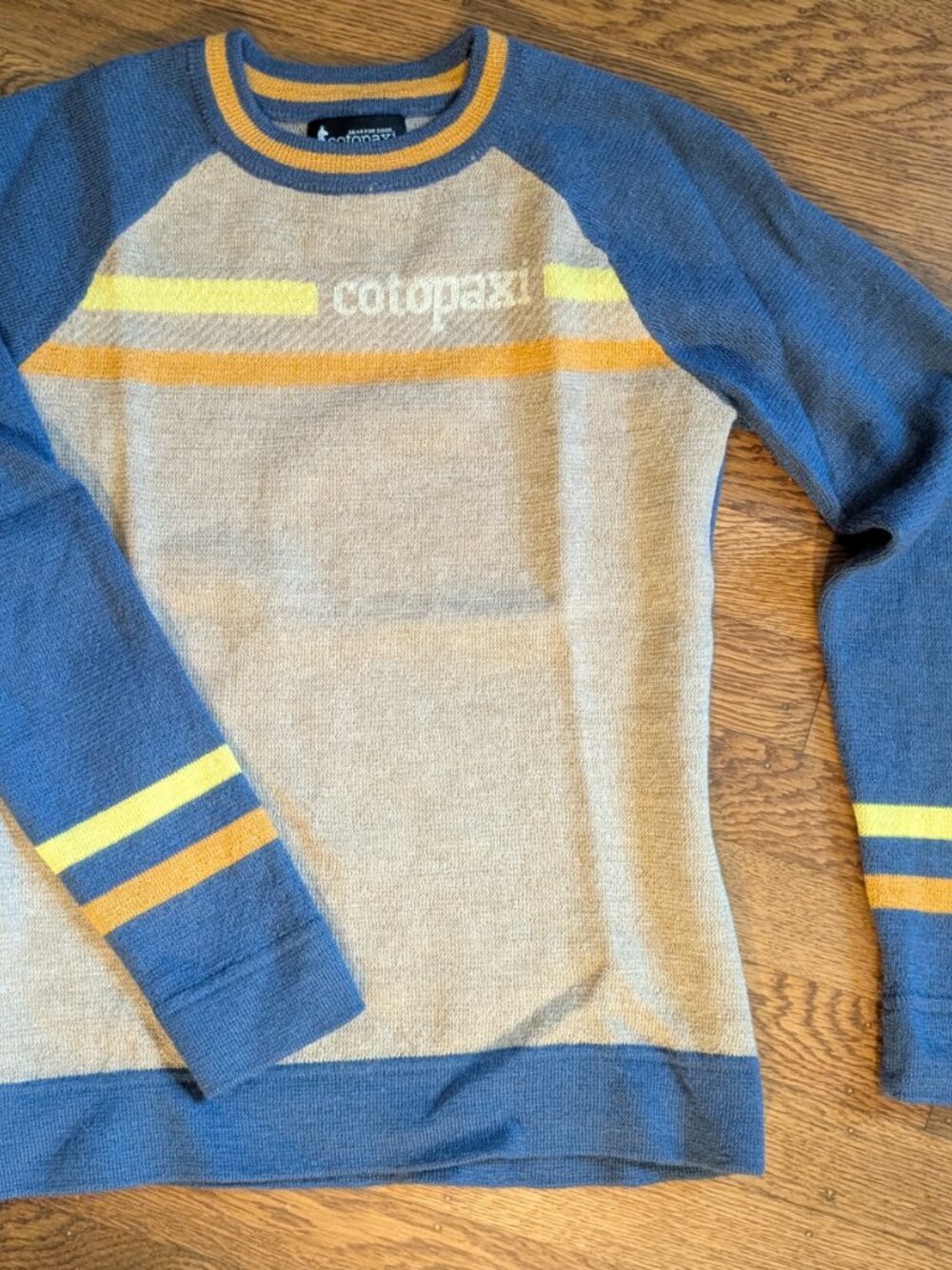 Rare Cotopaxi Cashllama sweater, XS